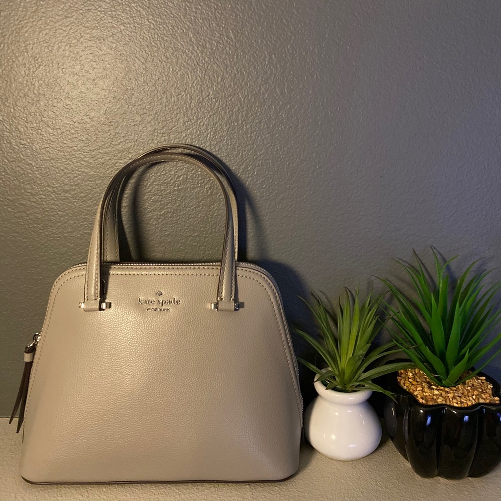 KATE SPADE SATCHEL PURSE Kate spade crossbody